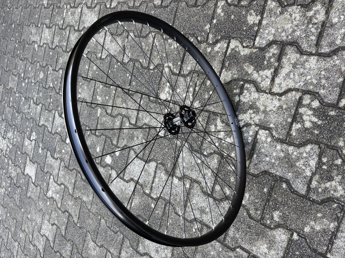 kolo 29" JAVAX Disc přední, náboj KTi CL 15x110