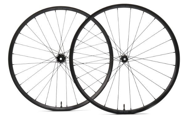 kola JAVAX GS235 24/28 děr, asymmetric, gravel pár